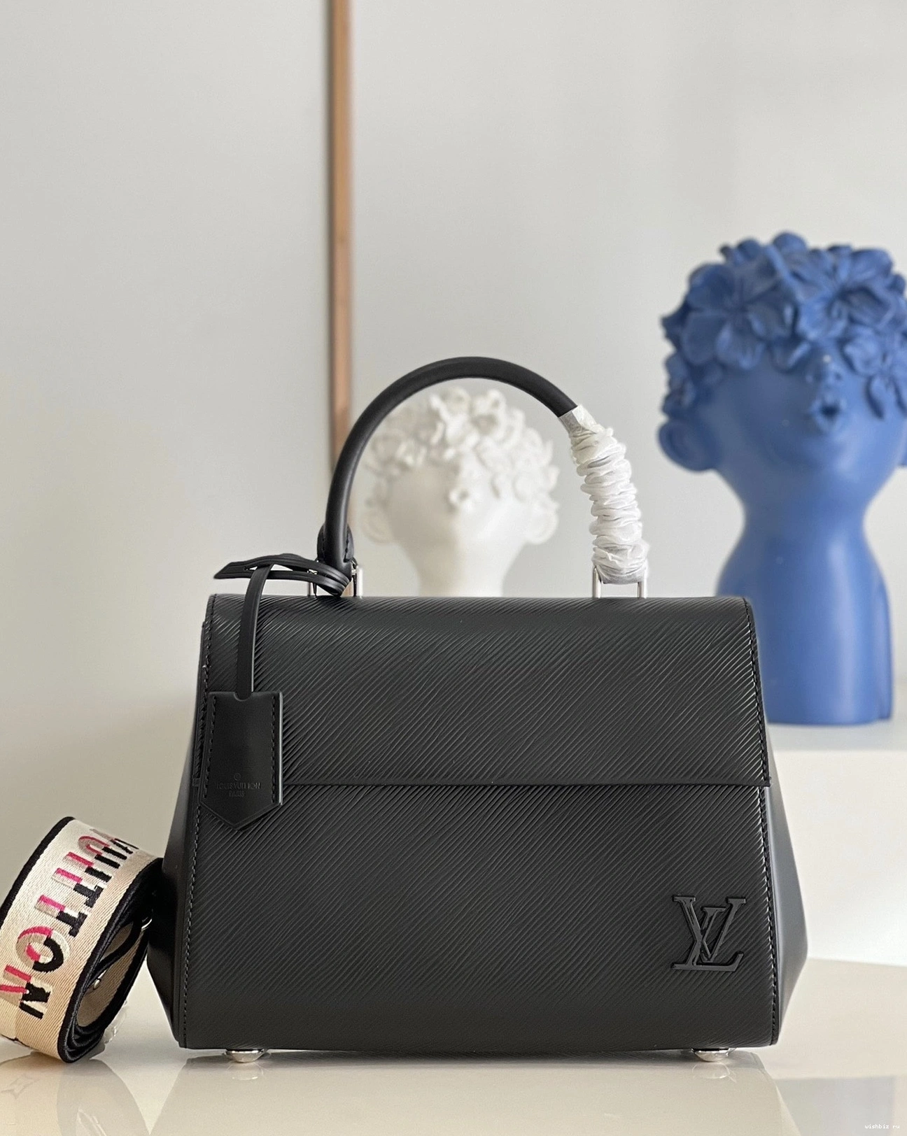 WIS VUITTON CHANELUNY LOUIS BB 1225